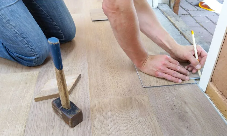 Linoleum czy PCV? Jak położyć linoleum krok po kroku