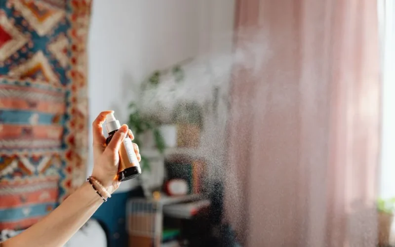 Naturalny odświeżacz powietrza bez chemii - 5 domowych przepisów