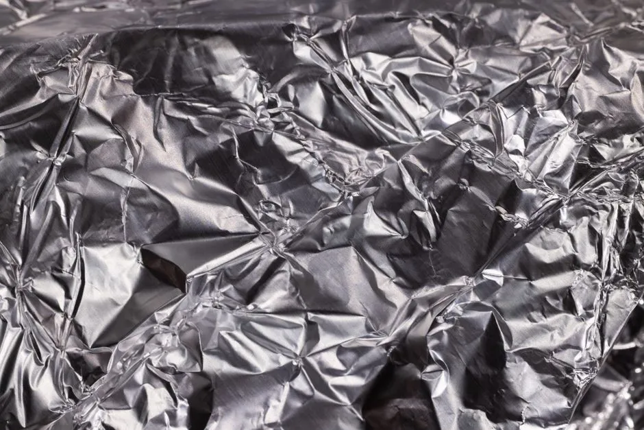 Folia aluminiowa w domu - 5 zaskakujących zastosowań