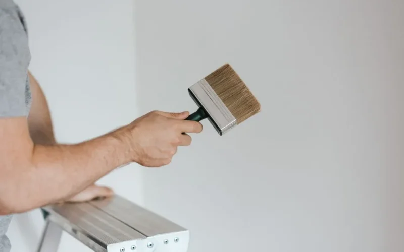 Jak pomalować ścianę farbą tablicową? Kompletny Poradnik Krok po Kroku